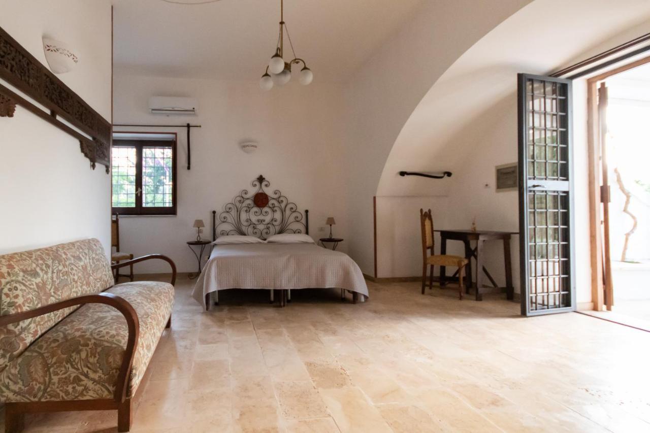 Masseria Parco Di Castro Монтальбано Экстерьер фото